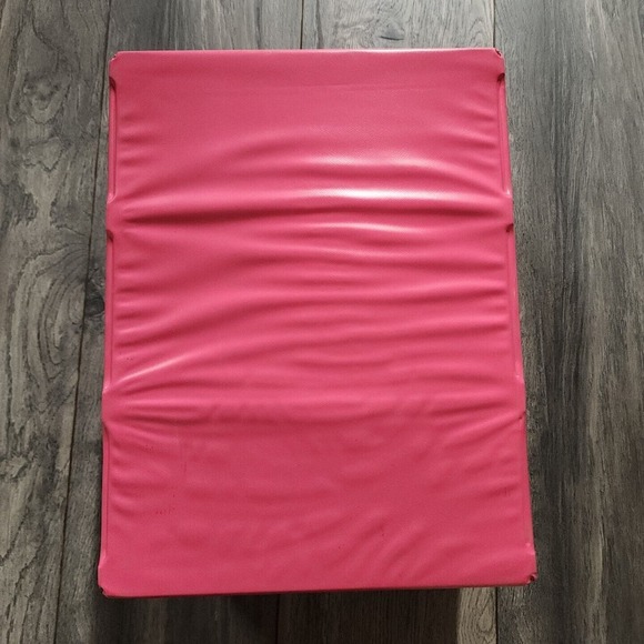 VINTAGE Pink MINER FASHION DOLL WARDROBE TRUNK 1981 - Picture 2 of 5